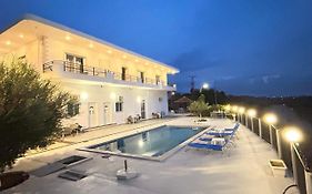 Anastasias Apartments